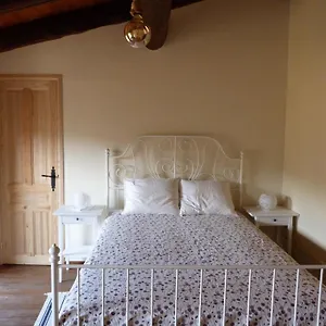 Les Magranes Bed & Breakfast